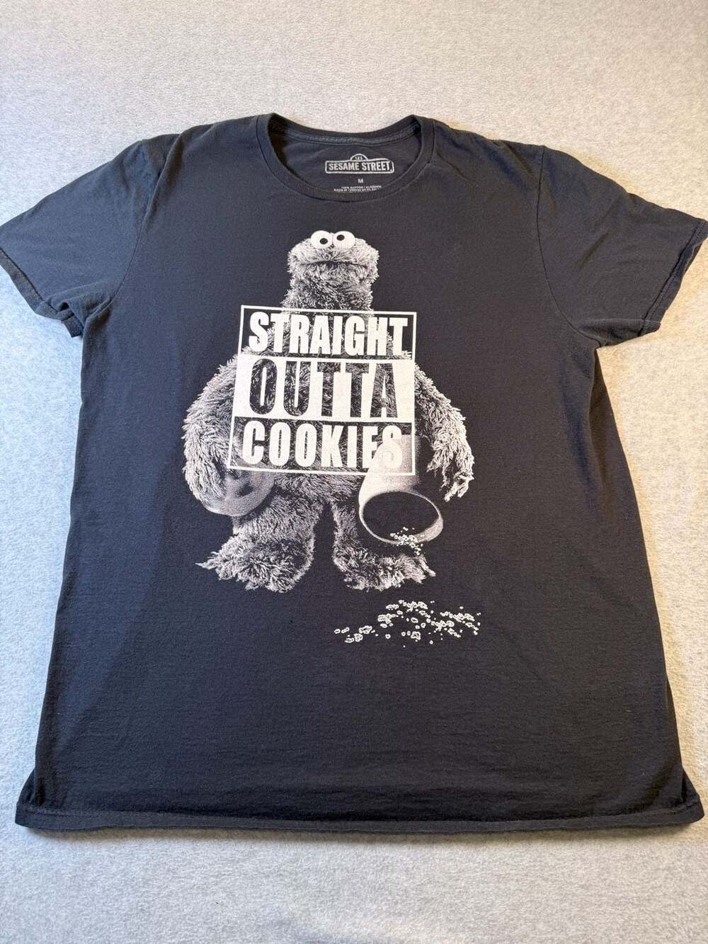 Sesame Street Cookie Monster Straight Outta Cookies Black Graphic T-Shirt Size M